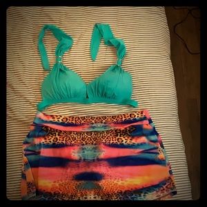 Venus Bikini w/swim skirt sz 12/D cup